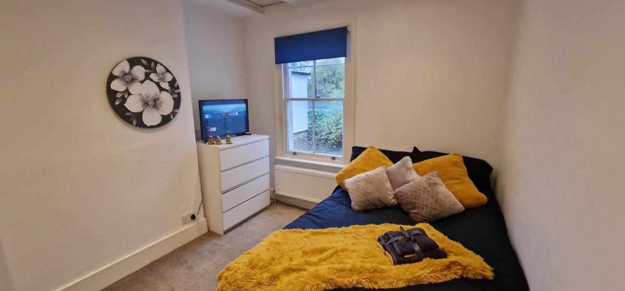 לונדון Cultural Epicenter, 4 Bedroom, More To Do Than You Can Do! מראה חיצוני תמונה